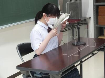 報告会の様子 報告会の様子