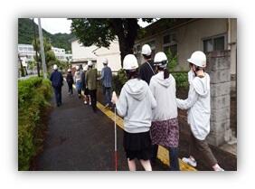 敷地内が危険な時は近隣施設へ・ 敷地内が危険な時は近隣施設へ・